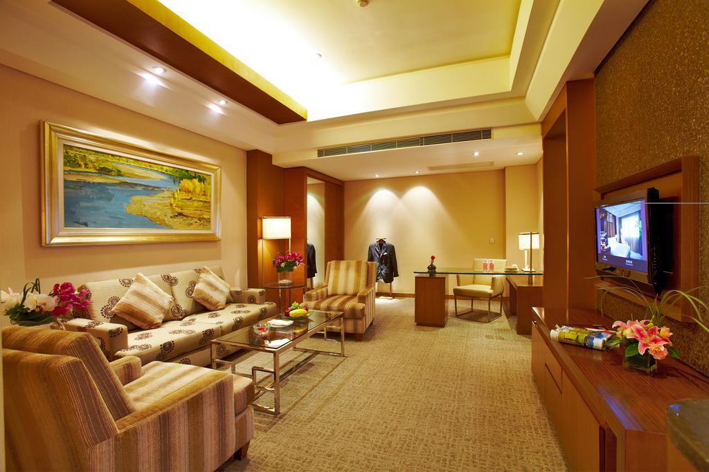Xiangjiang Hotel Kunming Exterior photo